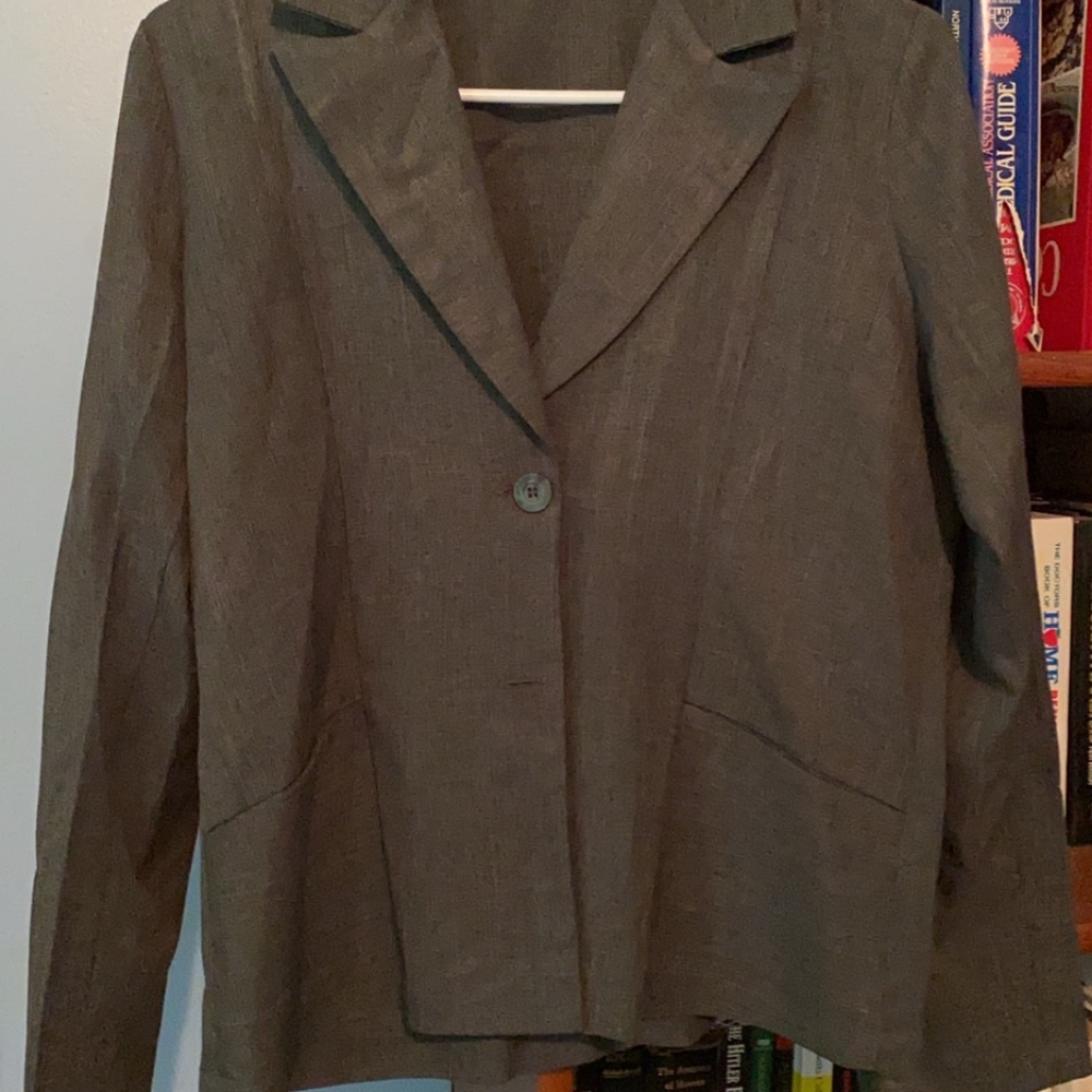 Women suit